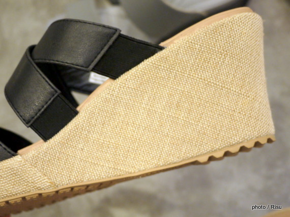 a-leigh crisscross synthethic wedge w　アレイ クリスクロス シンセティック ウェッジ ウィメン