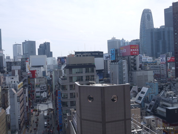 新宿東宝ビル8Fからの眺め